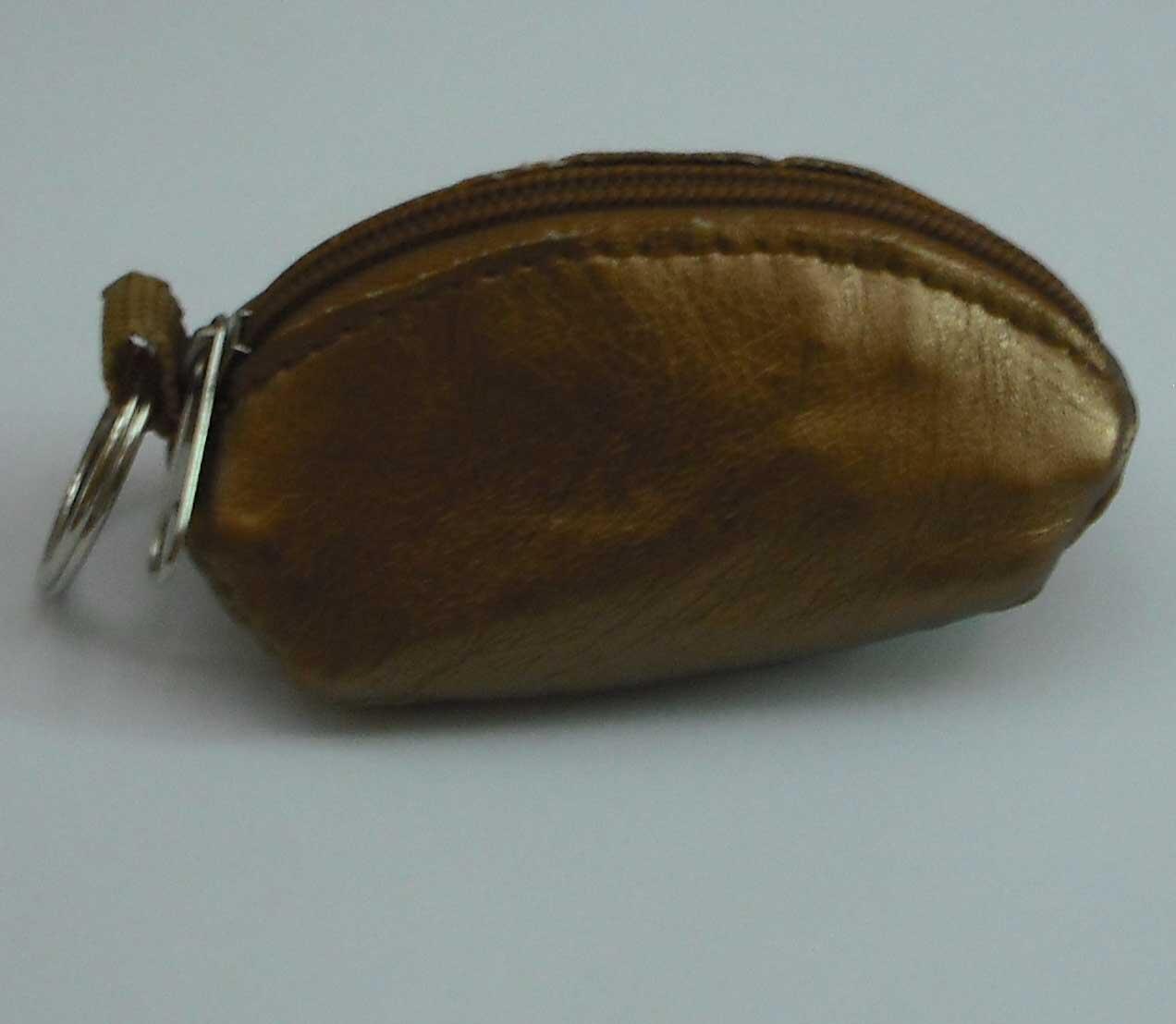 Beatmungsmaske in bedrucktem Etui und Schlüsselring image